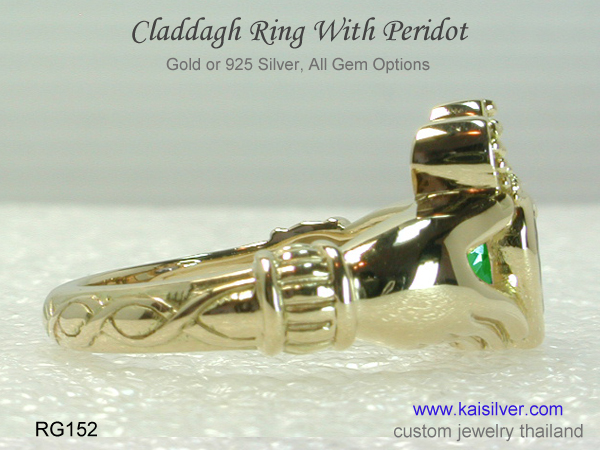 claddagh ring with stone peridot 